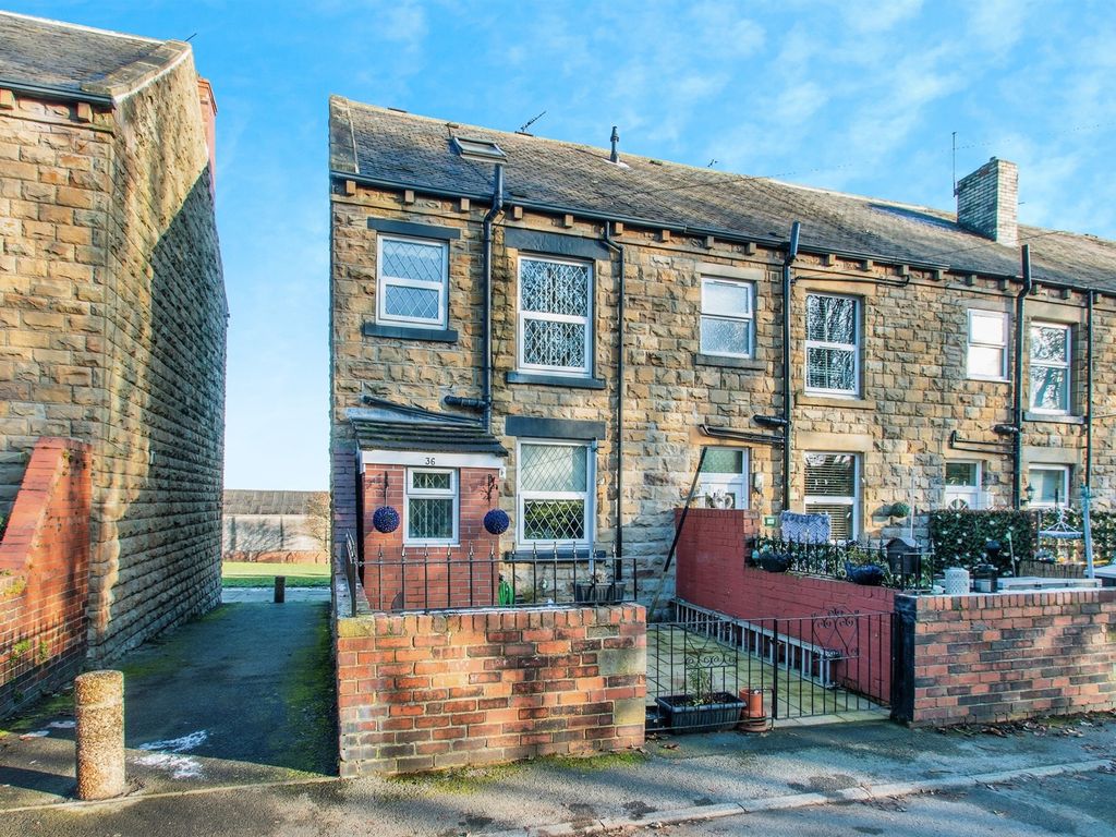 3 bed end terrace house for sale in Gordon Street, East Ardsley