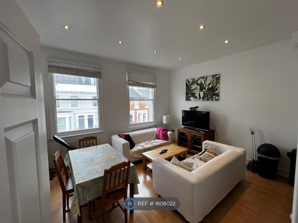 Room to rent in Halford Road, London SW6, £1,095 pcm Zoopla