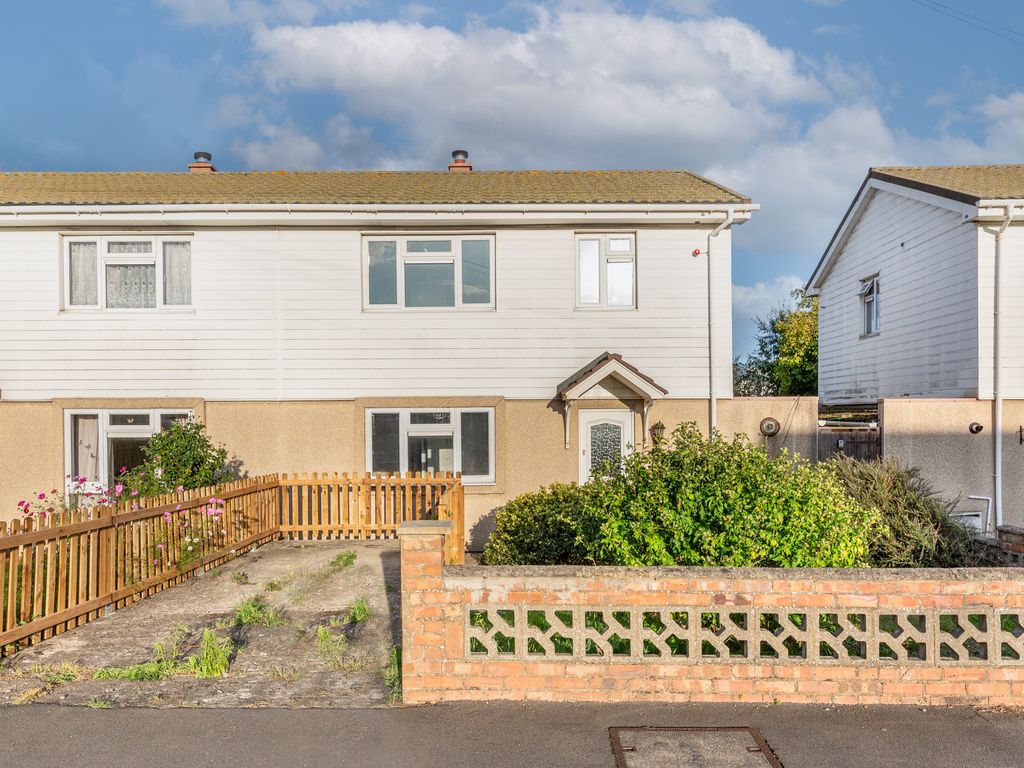3 bed semidetached house for sale in Maiden Lane, Crayford, Dartford