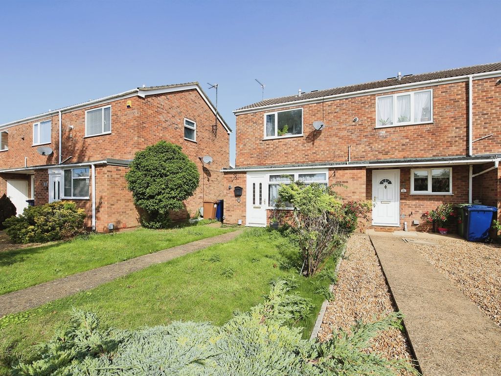 2 bed terraced house for sale in Bellmans Road, Whittlesey, Peterborough PE7, £180,000 Zoopla