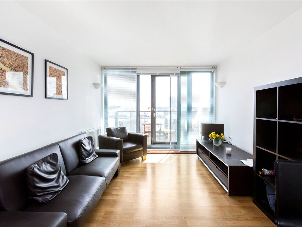 1 bed flat for sale in Elektron Tower, 12 Blackwall Way E14, £350,000