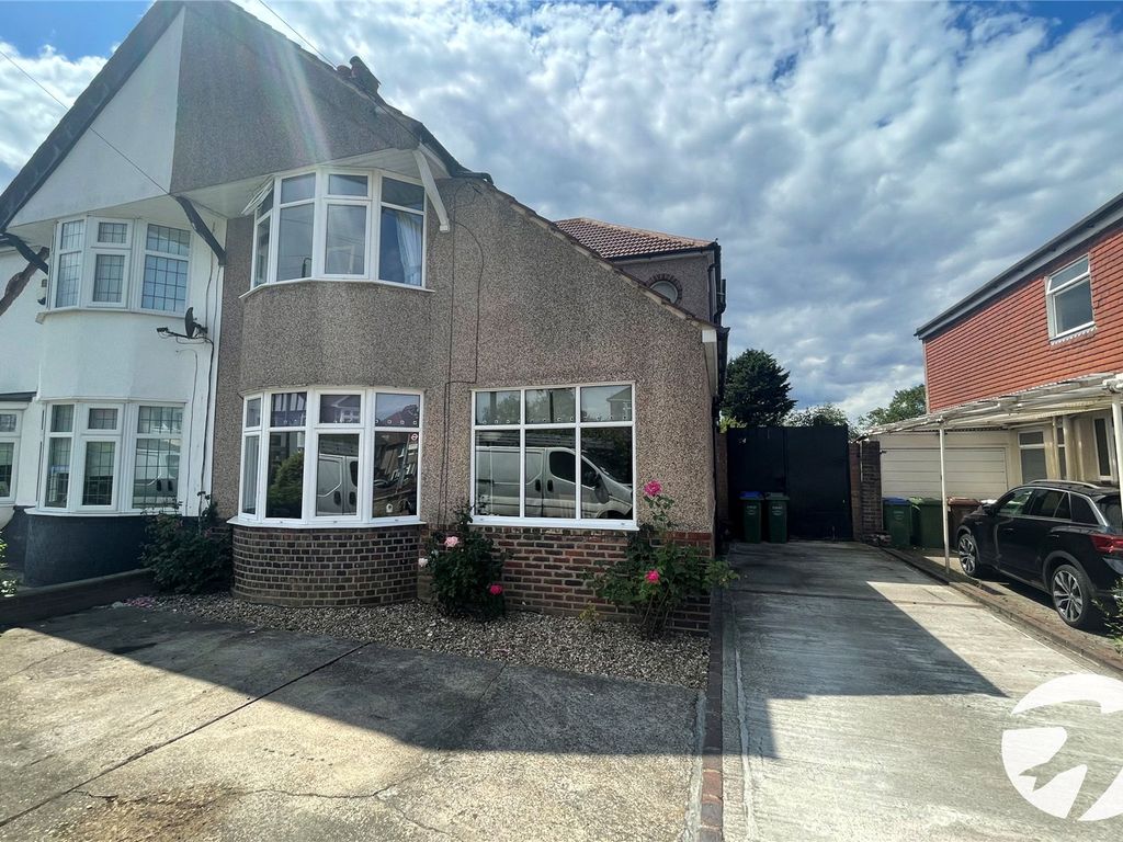 3 bed semidetached house for sale in Westwood Lane, South Welling