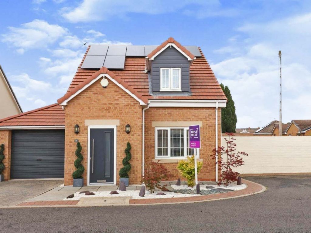 3 bed detached house for sale in Court View, Clowne, Chesterfield S43