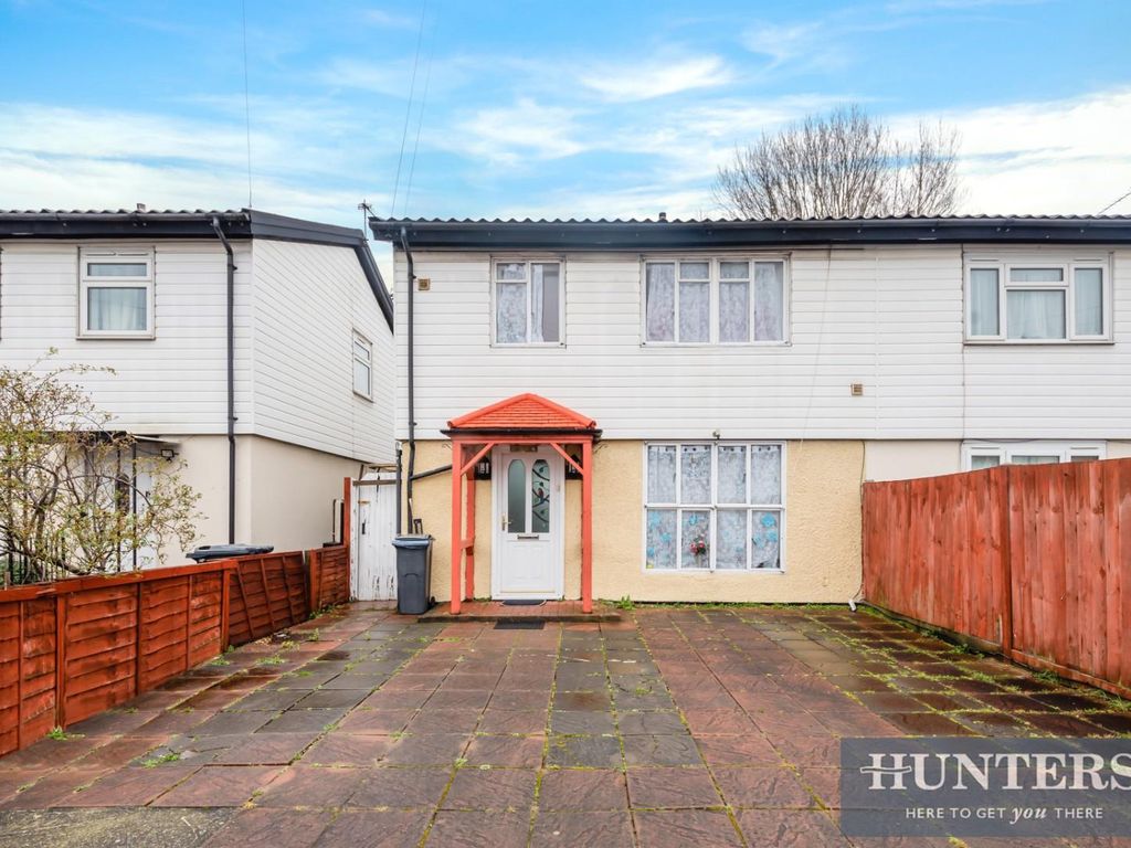3 bed semidetached house for sale in Stansfield Road, Hounslow TW4