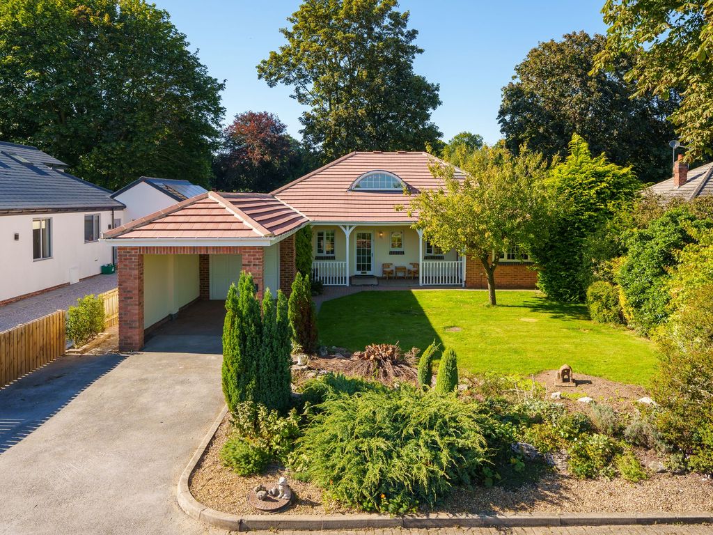 5 bed detached house for sale in Wetherby Road, Knaresborough HG5, £