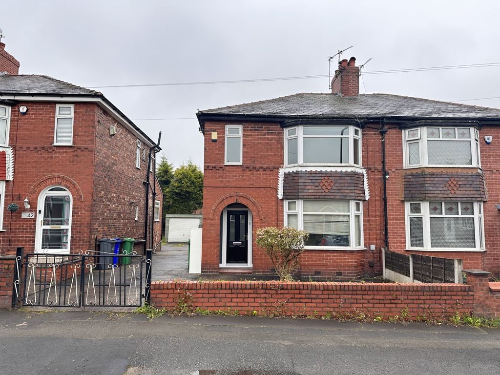 3 bed semidetached house to rent in Moston Lane East, Failsworth
