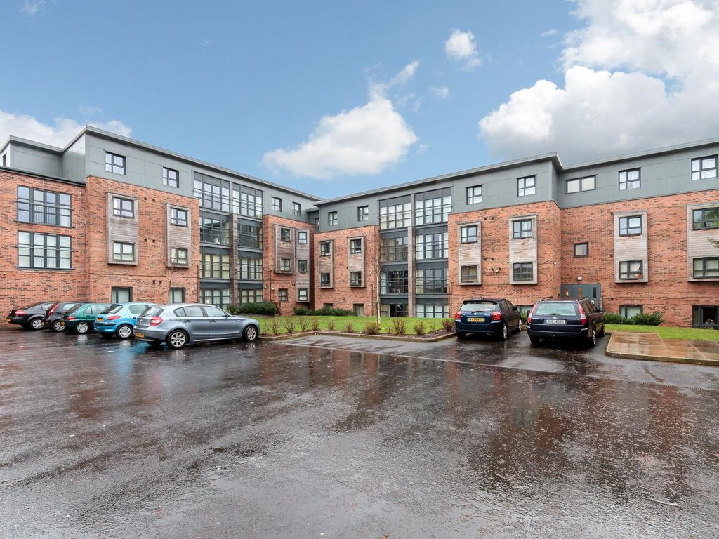 2 bed property to rent in Devonshire Point, Devonshire Road, Manchester