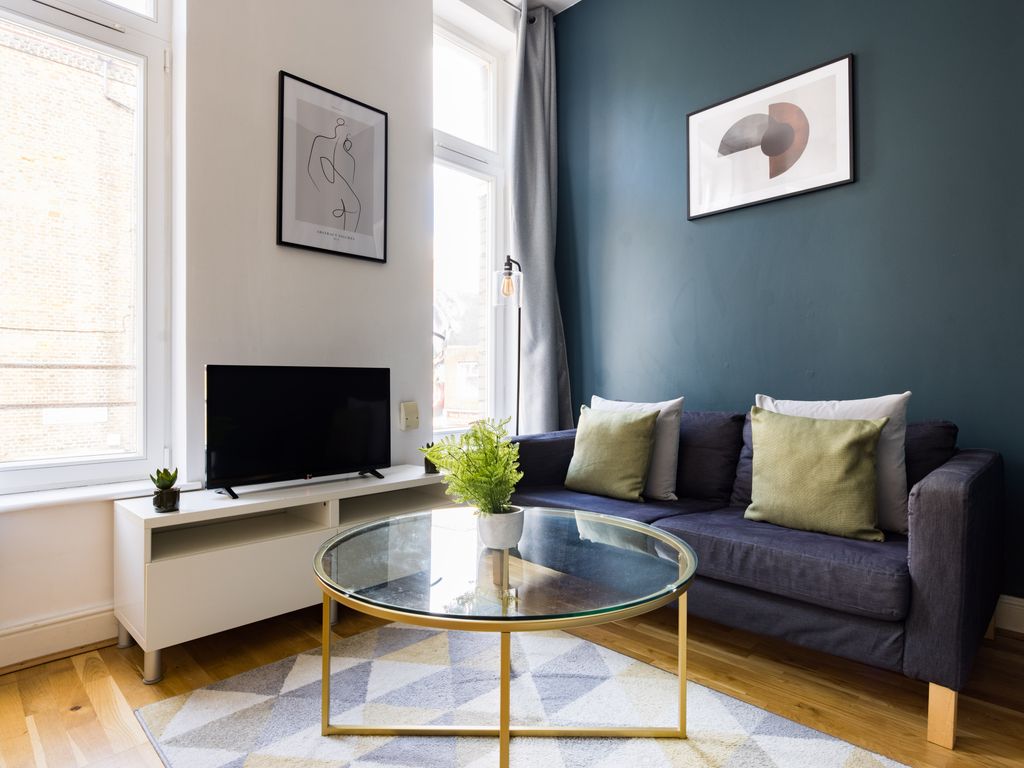 1 bed flat to rent in Dufferin St, London EC1Y, £2,080 pcm Zoopla