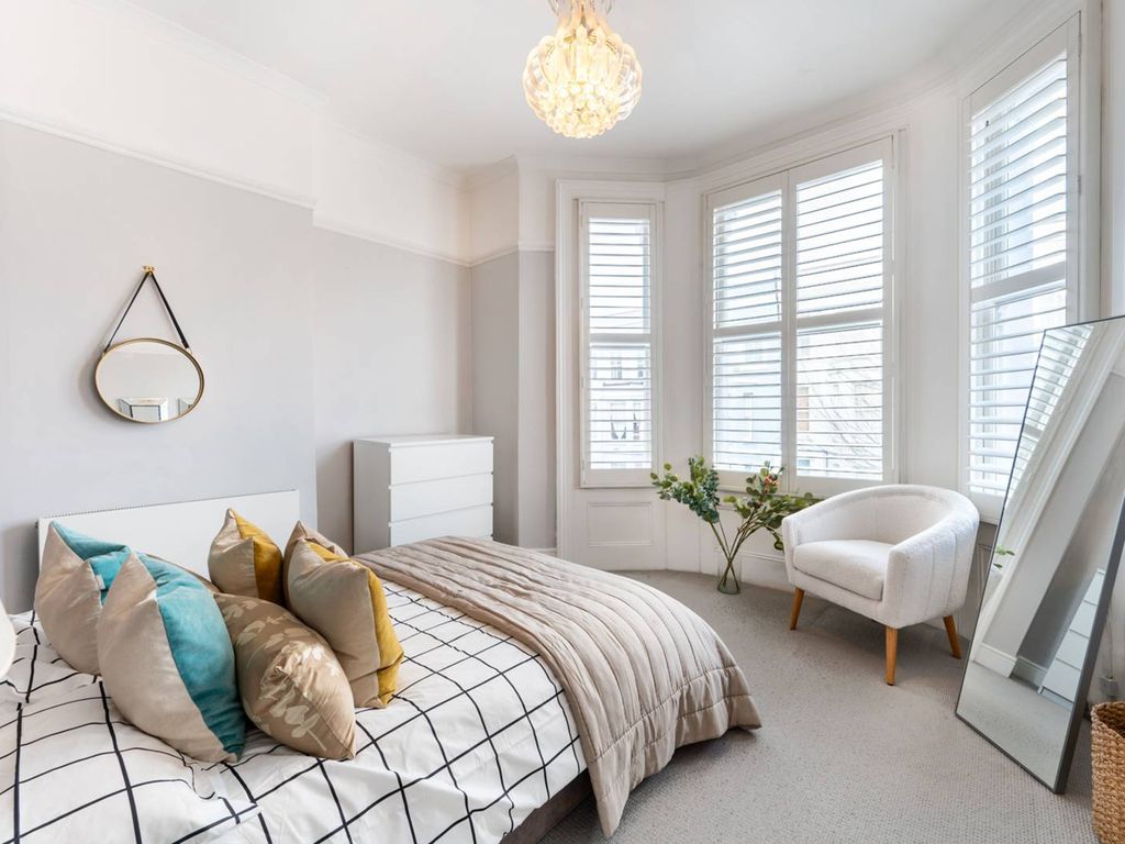 1 bed flat to rent in Westbourne Park Road, Notting Hill, London W11, £