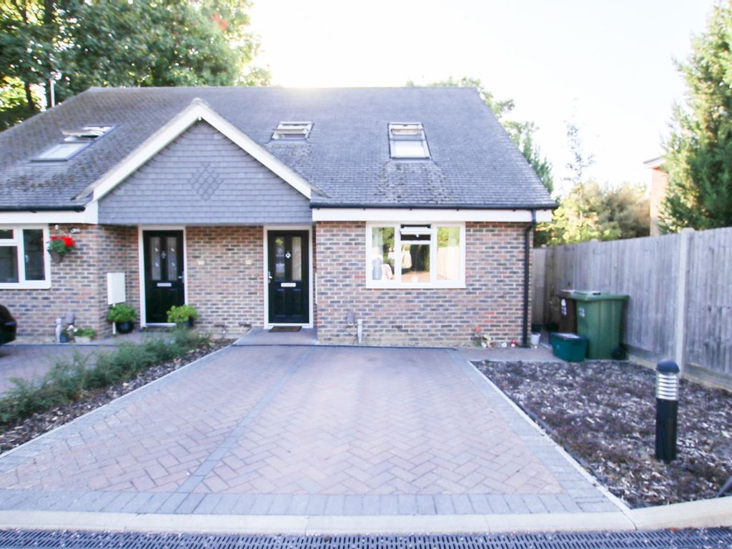 3 bed semidetached house to rent in Stanley Road, Carshalton SM5 Zoopla