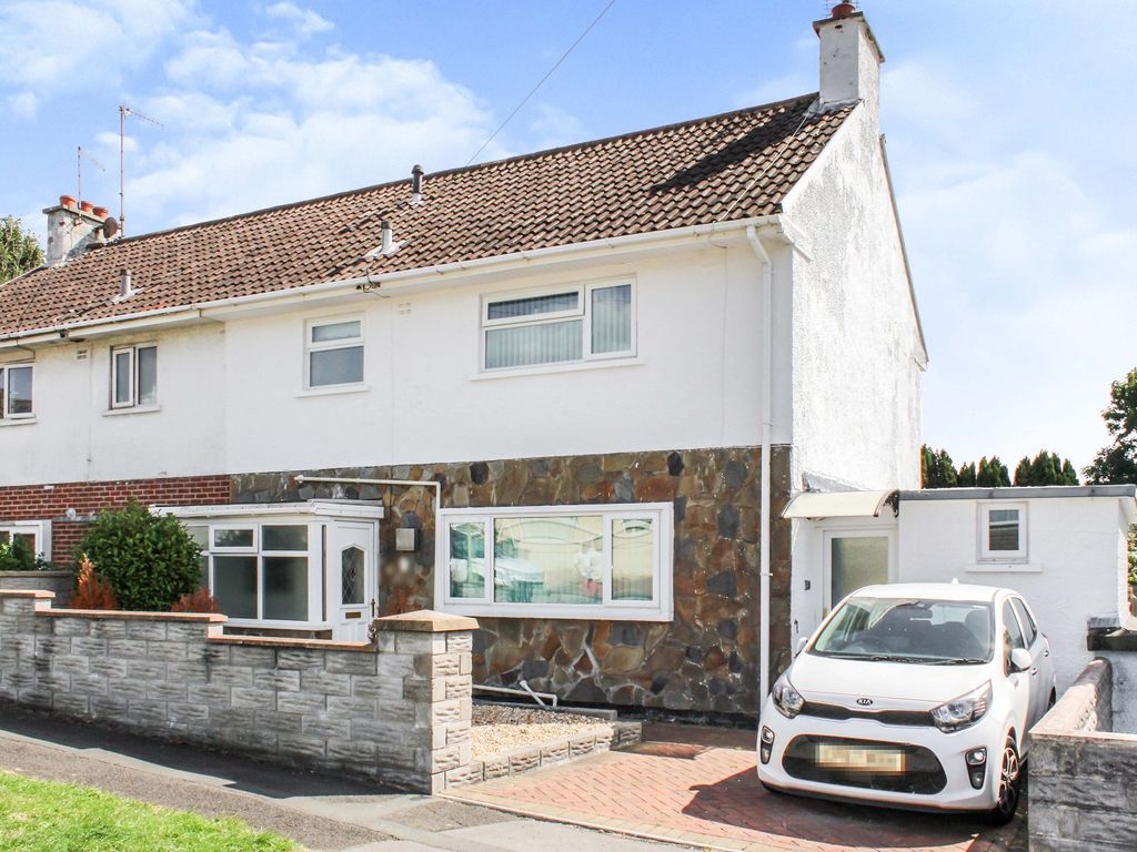 3 bed semidetached house for sale in St Winifreds Road, Cefn Glas
