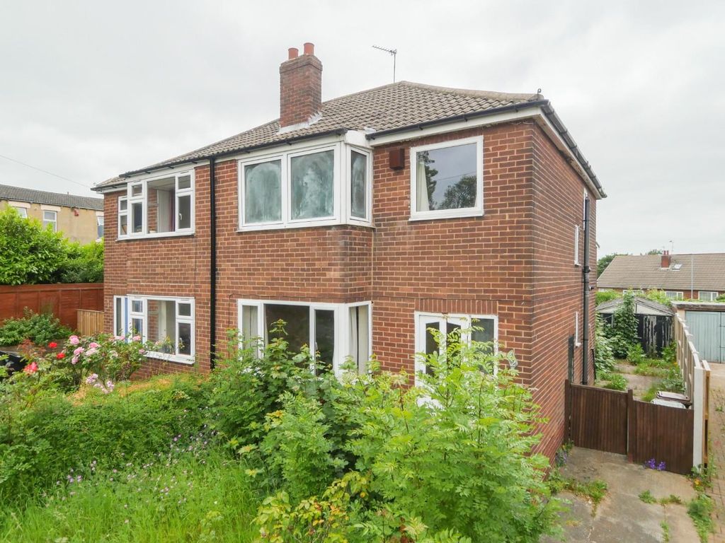 3 bed semidetached house for sale in Green Hill Lane, Wortley LS12, £
