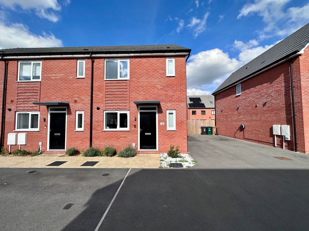 3 bed end terrace house for sale in Errwood Close, Hilton, Derby DE65