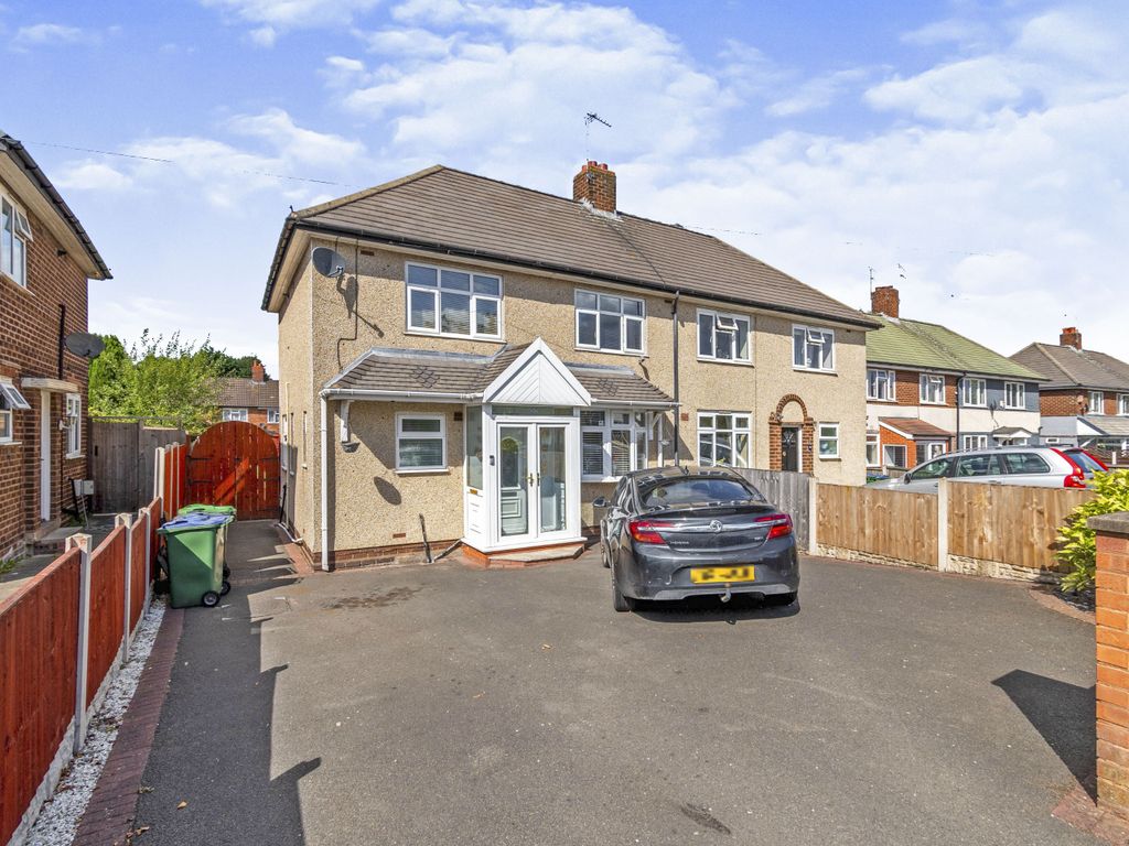 3 bed semidetached house for sale in Woden Road North, Wednesbury WS10