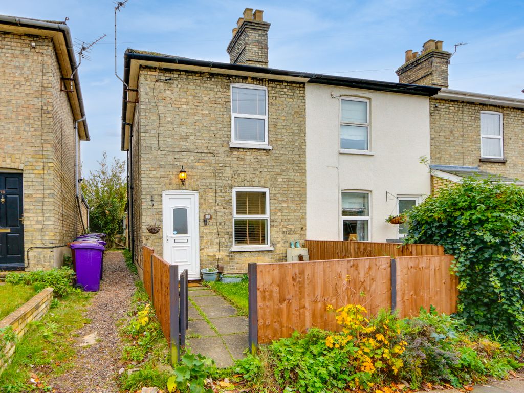 2 bed end terrace house to rent in Mill Road, Royston SG8, £1,200 pcm