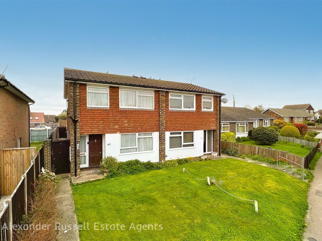3 bed semidetached house for sale in Faversham Road, Seasalter