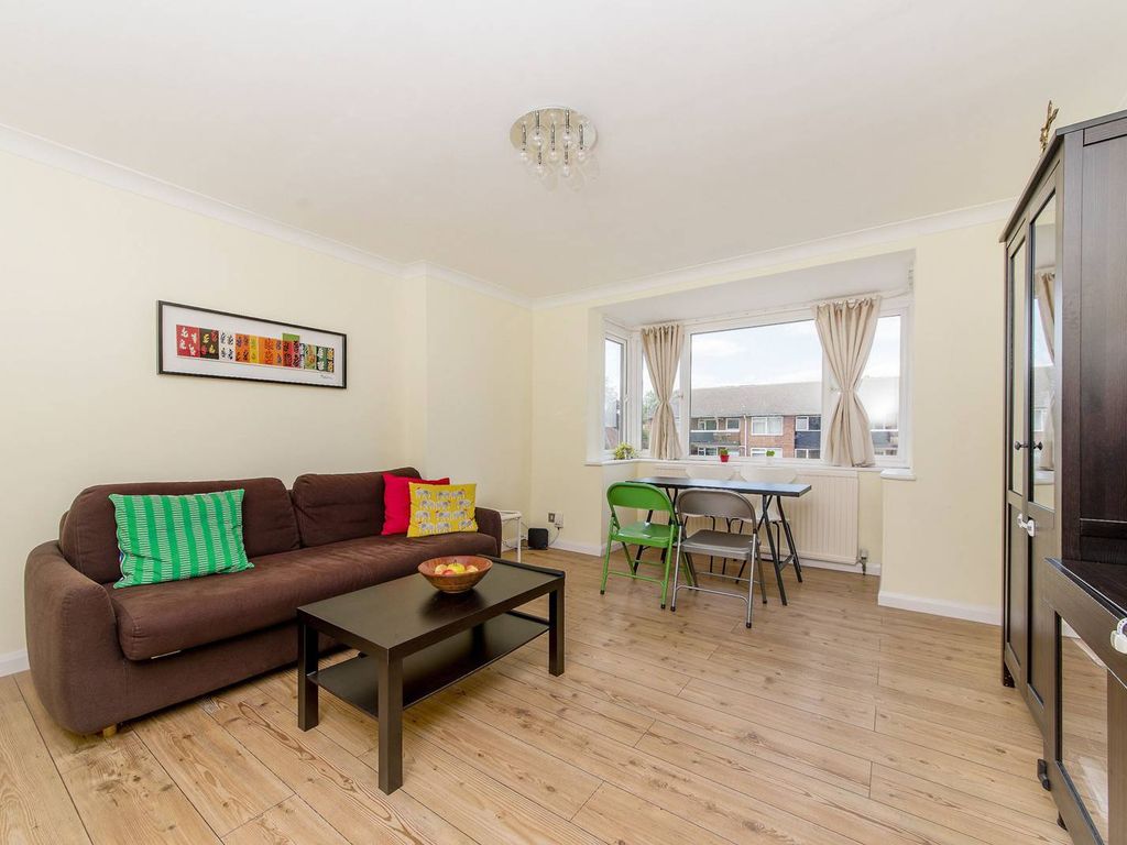 2 bed flat to rent in Adelaide Road, Surbiton KT6 Zoopla