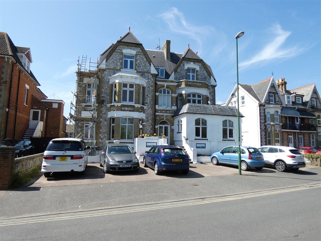 1 bed flat for sale in St. Catherines Road, Littlehampton BN17 Zoopla