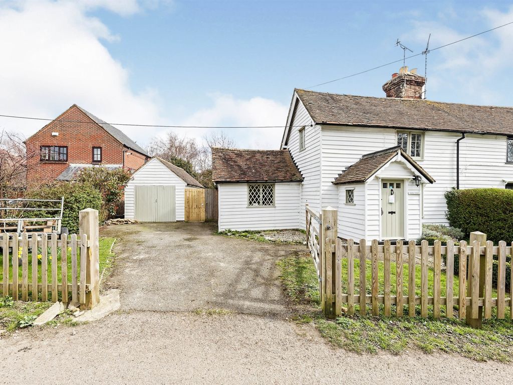 2 bed property for sale in Painters Forstal, Faversham ME13 Zoopla