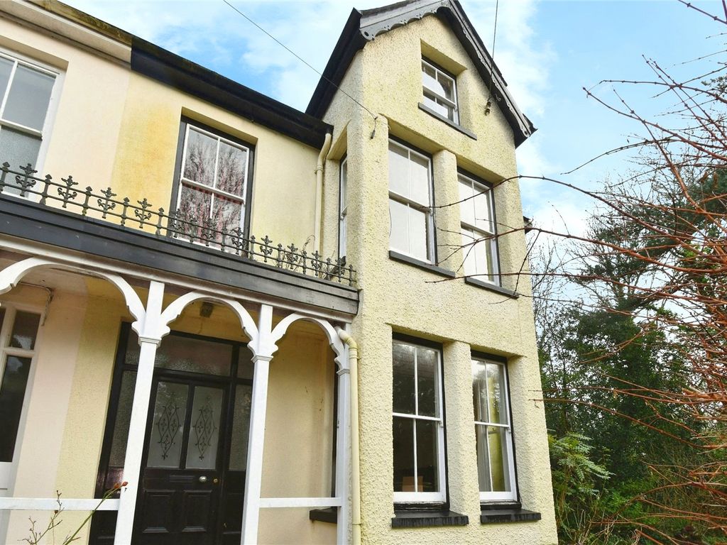 6 bed semidetached house for sale in Fishguard Road, Newport