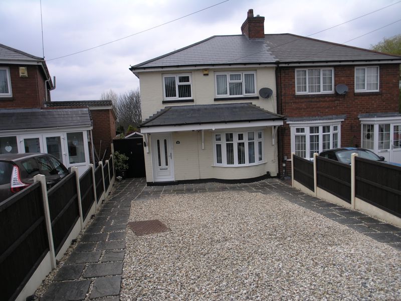 3 bed semidetached house for sale in Moore Crescent, Oldbury B68 Zoopla