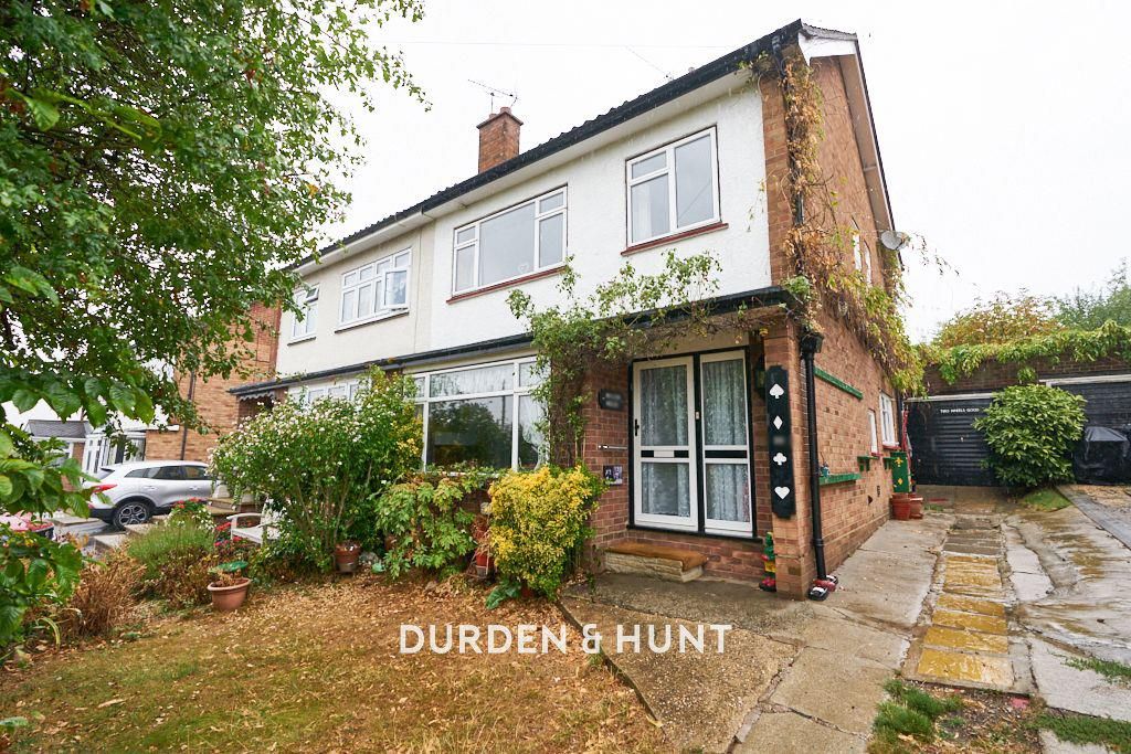 5 bed semidetached house for sale in Bowes Drive, Ongar CM5 Zoopla