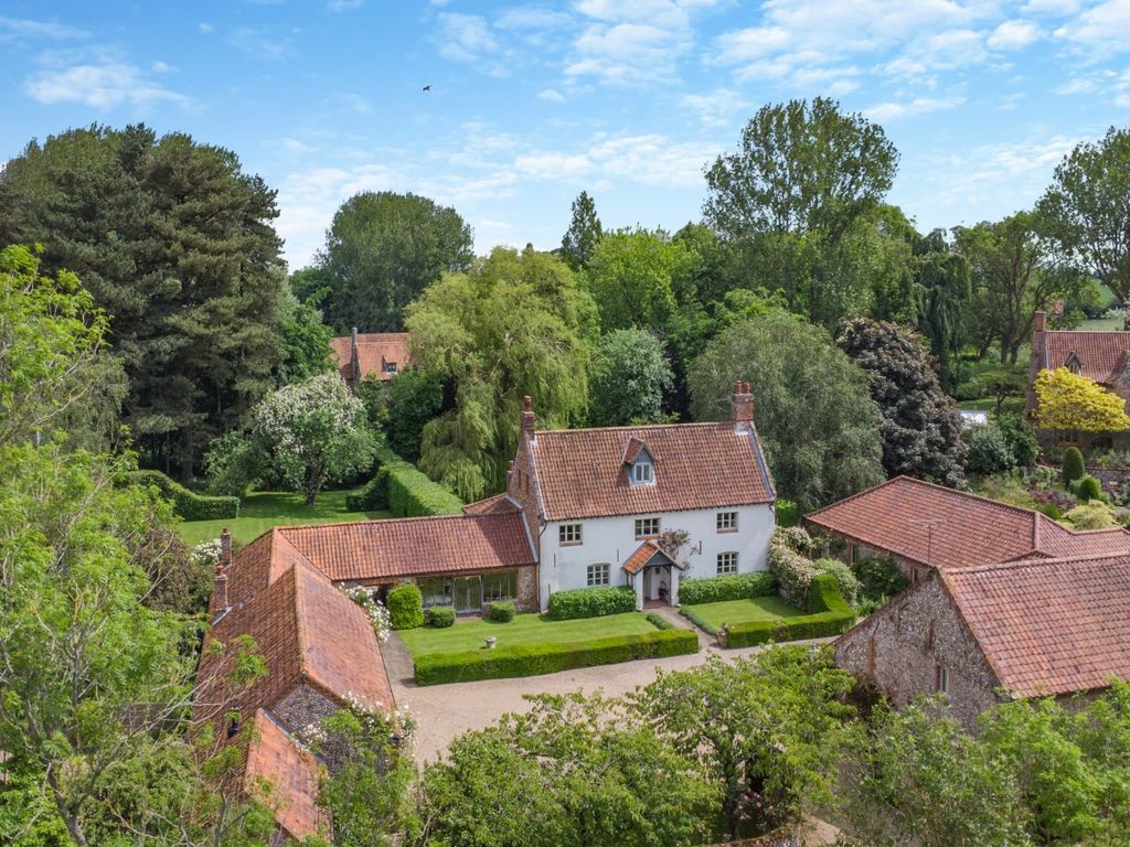 6 bed detached house for sale in Bale Road, Gunthorpe, Melton Constable, Norfolk NR24, £