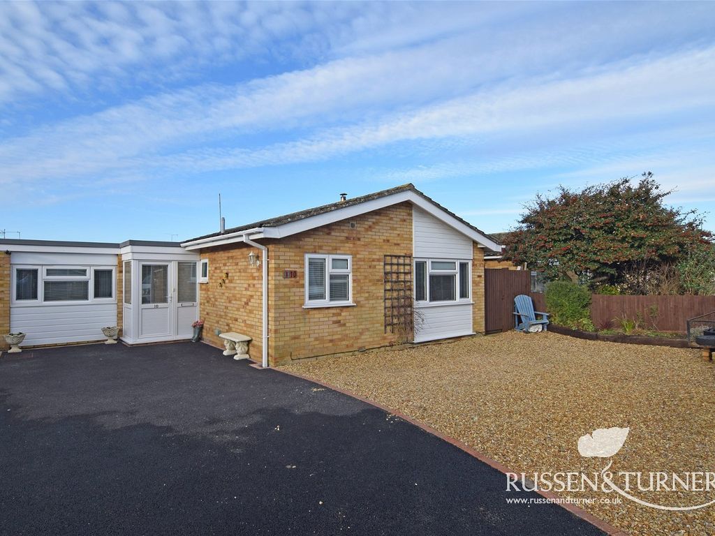 2 bed bungalow for sale in Gayton Road, Grimston, King's Lynn PE32, £