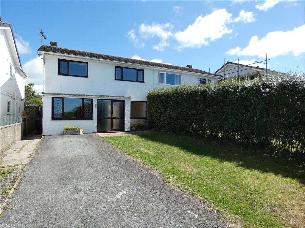 4 bed semidetached house for sale in St Brides View, Roch