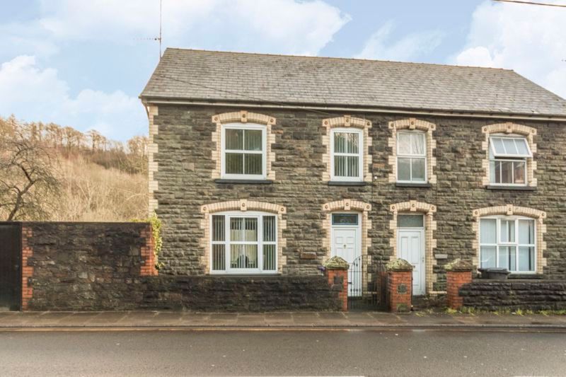 3 bed semidetached house for sale in Snatchwood Road, Abersychan
