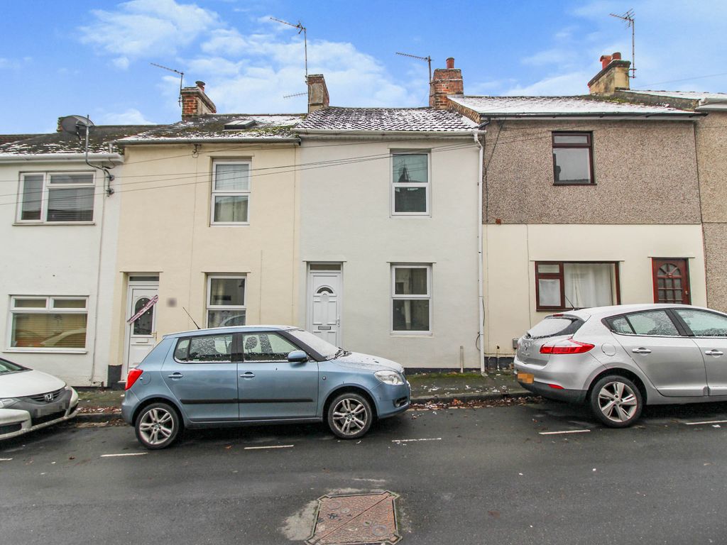 2 bed terraced house to rent in Stanley Street, Old Town, Swindon SN1