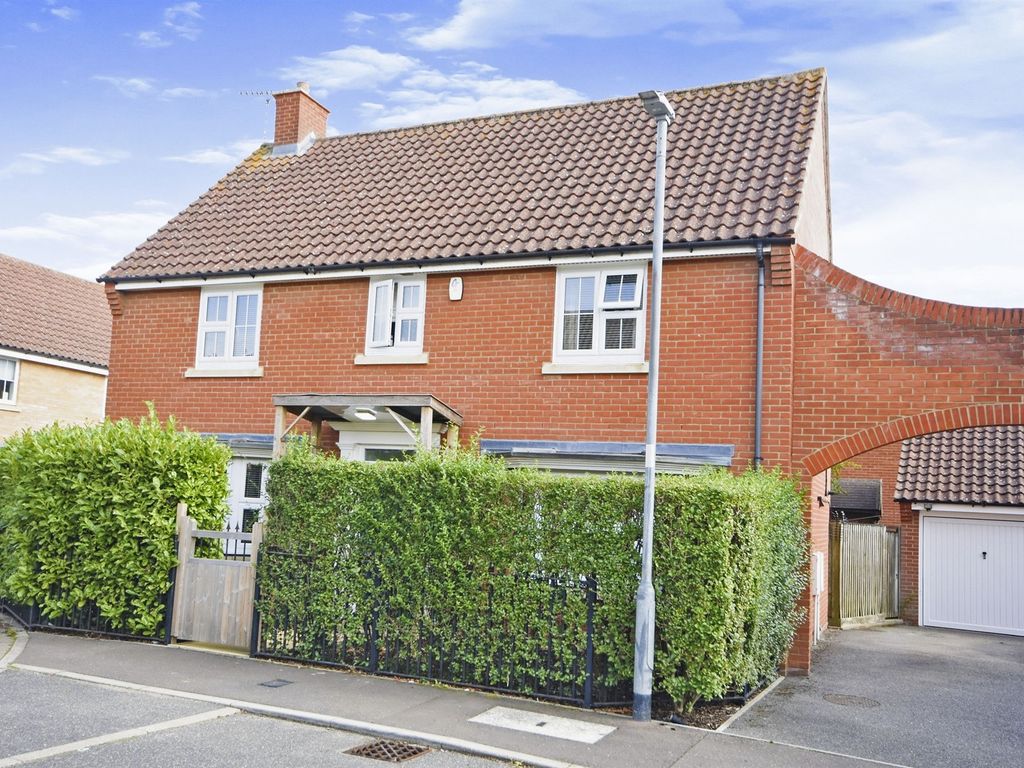 4 bed detached house for sale in Fayrewood Drive, Great Leighs