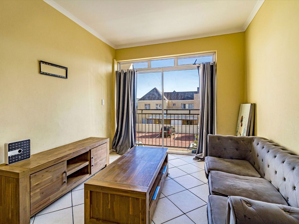 2 bed apartment for sale in 82 Stonehedge Mews, 52 Disa Street