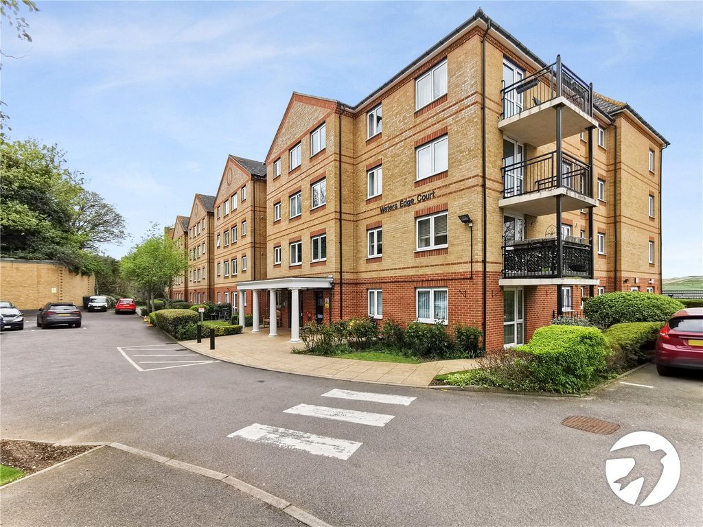 1 bed flat to rent in Wharfside Close, Erith DA8 Zoopla