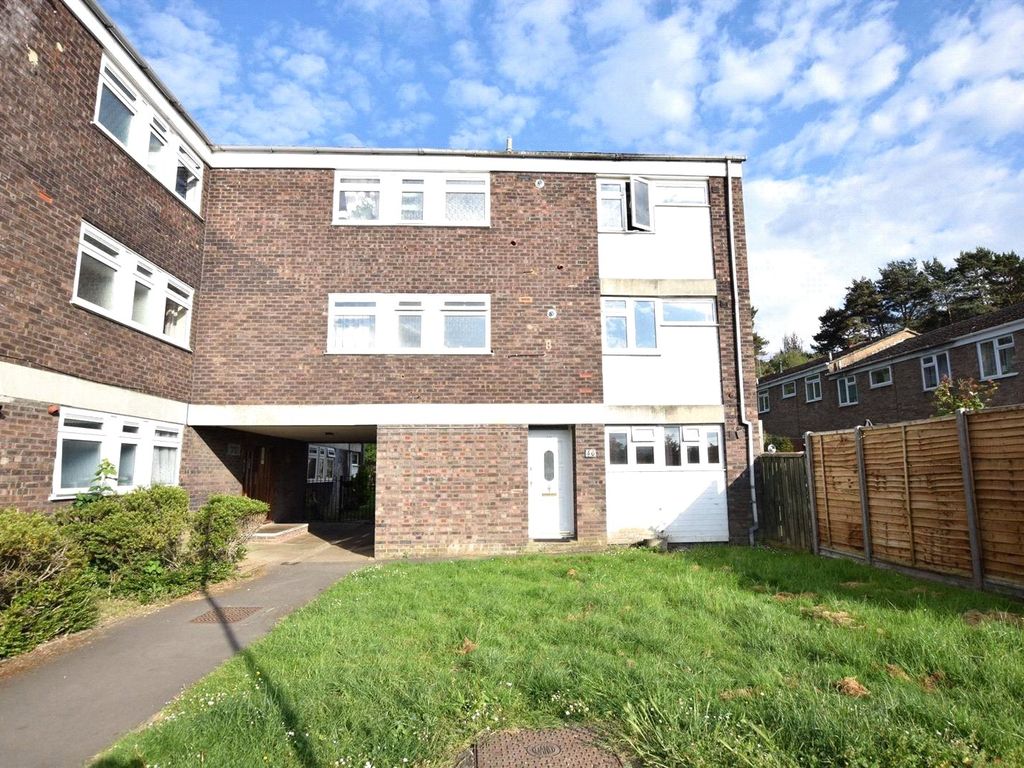 Studio for sale in Ringwood, Bracknell, Berkshire RG12, £160,000 Zoopla