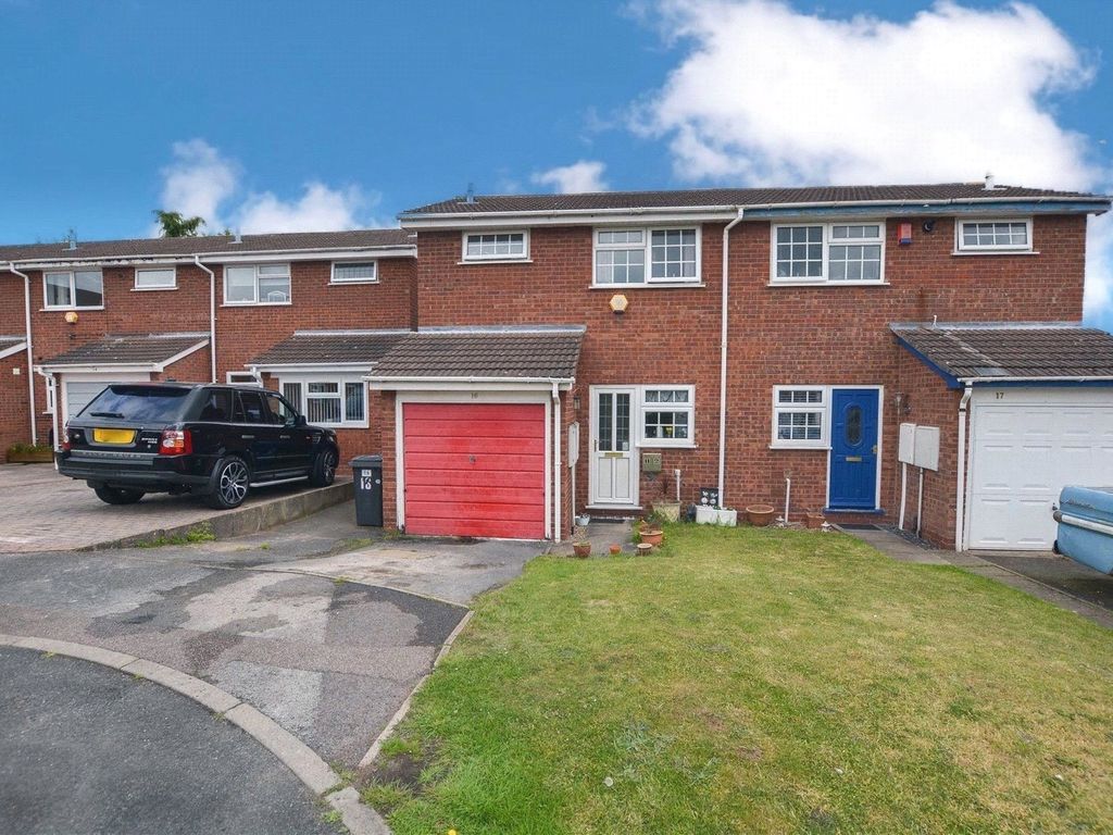 2 bed semidetached house to rent in Lowforce, Wilnecote, Tamworth