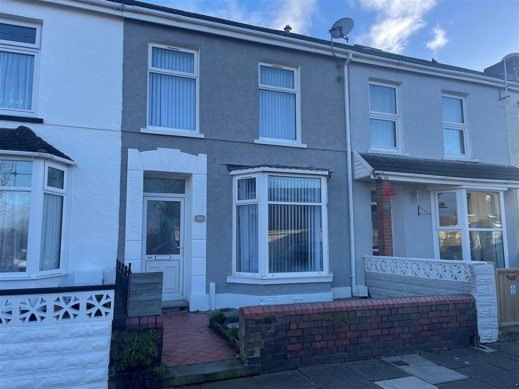 3 bed terraced house for sale in Albert Street, Llanelli SA15, £149,995
