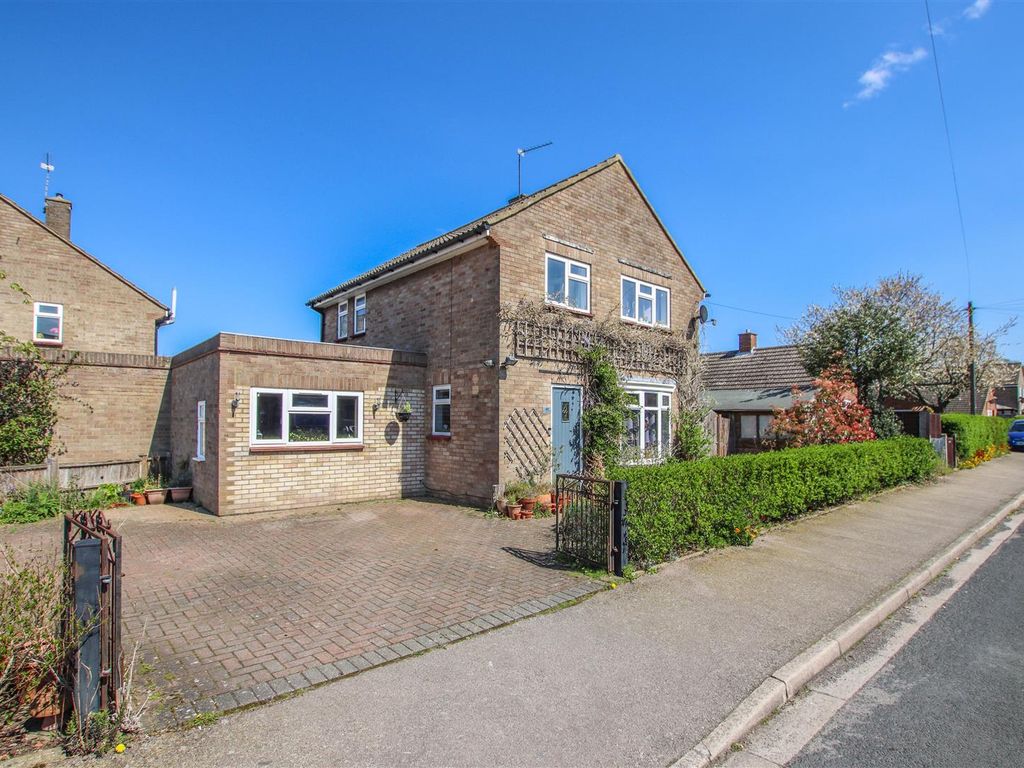 3 bed detached house for sale in Trinity Road, Hertford Heath, Hertford