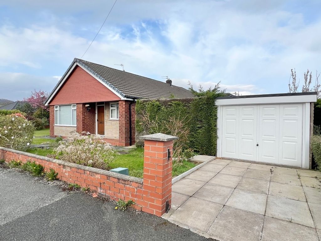 2 bed bungalow for sale in Belvedere Avenue, Greenmount, Bury, Greater