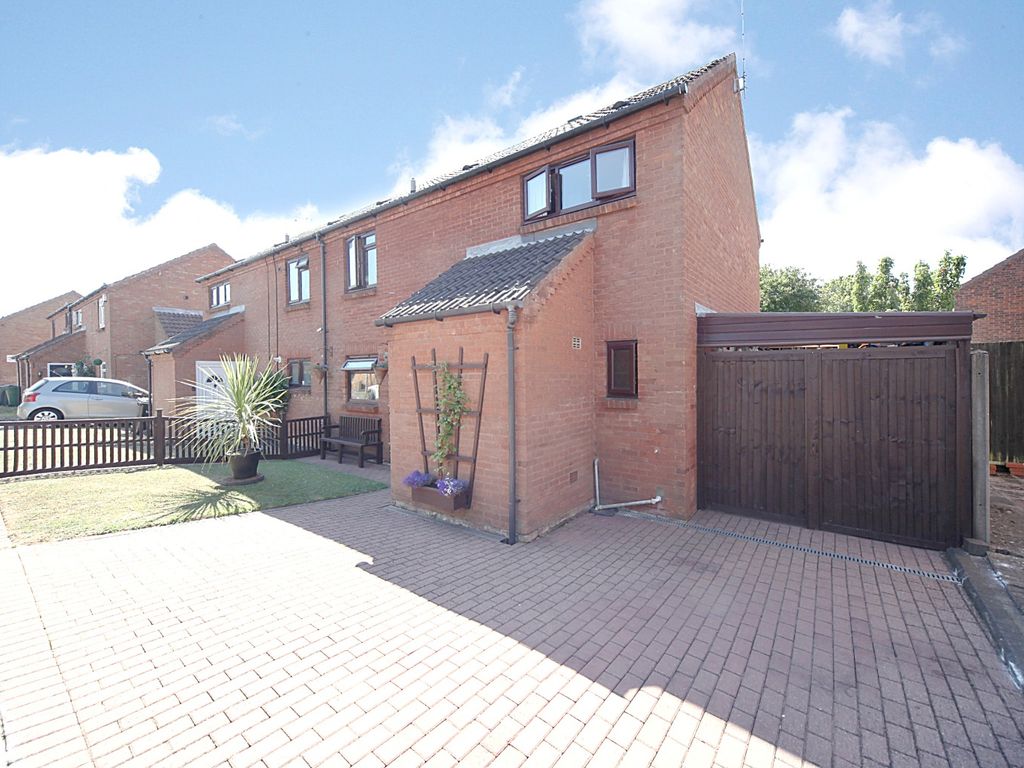 Links Way, Luton LU2  