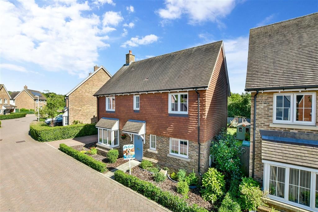 4 bed detached house for sale in Horwood Way, Maidstone, Kent ME17, £