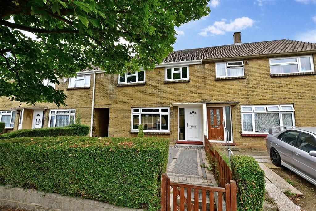 3 bed terraced house for sale in St. Gregorys Crescent, Gravesend, Kent