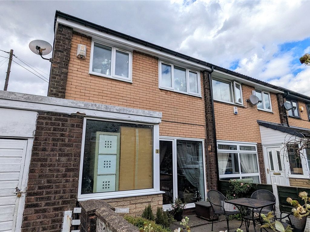 3 bed end terrace house for sale in Stanhope Way, Failsworth