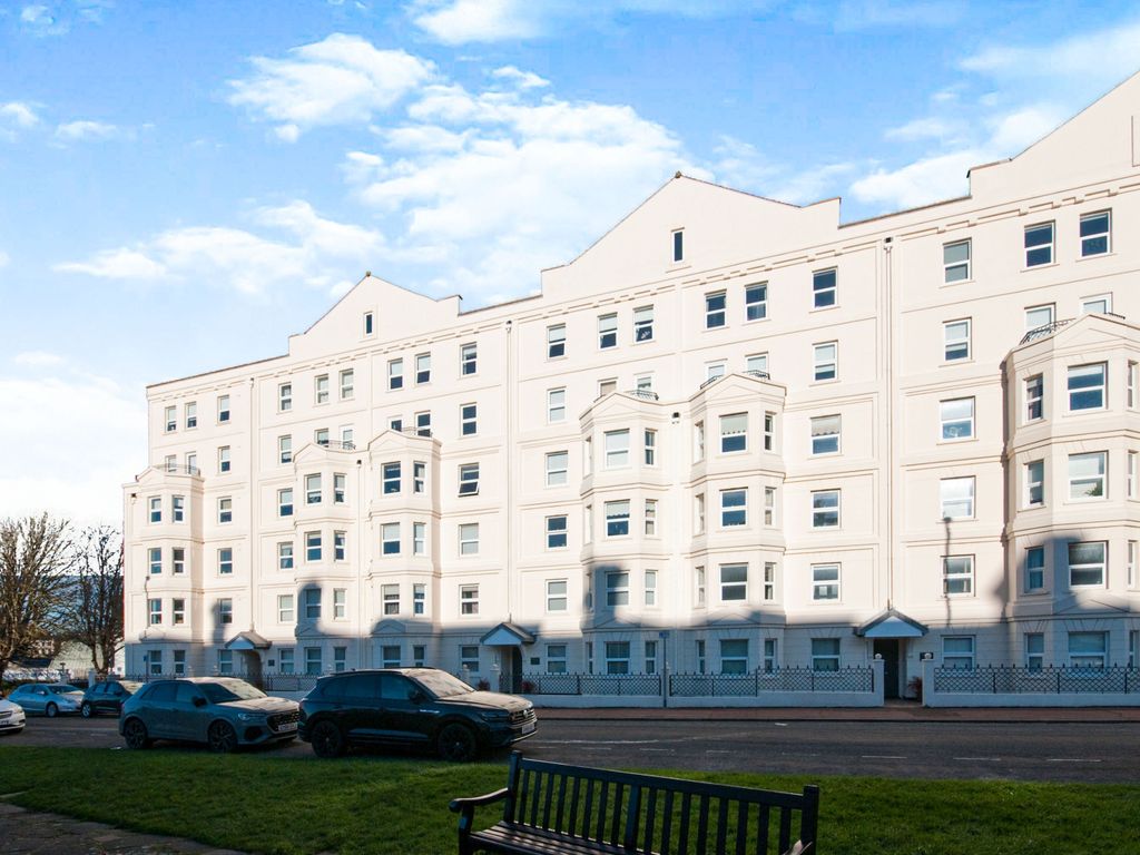 4 bed flat for sale in Wilmington Square, Eastbourne BN21 Zoopla