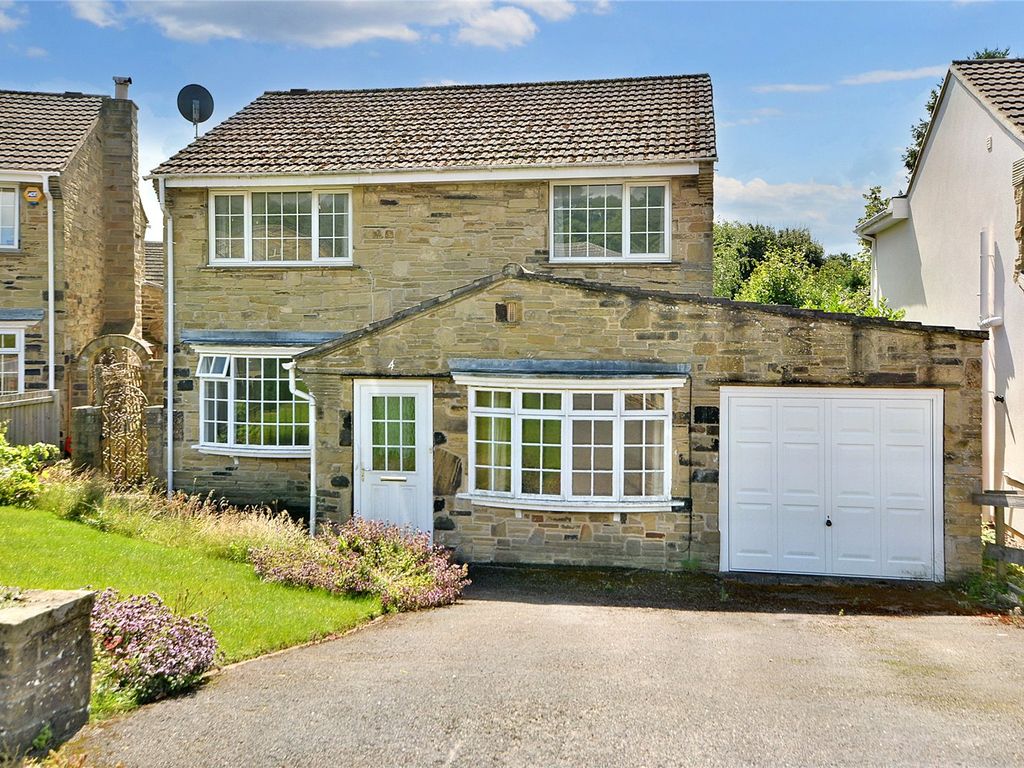 4 bed detached house for sale in Langdale Close, Wetherby, West