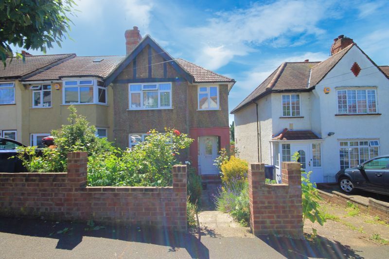 3 bed end terrace house for sale in Bourne View, Greenford UB6 Zoopla