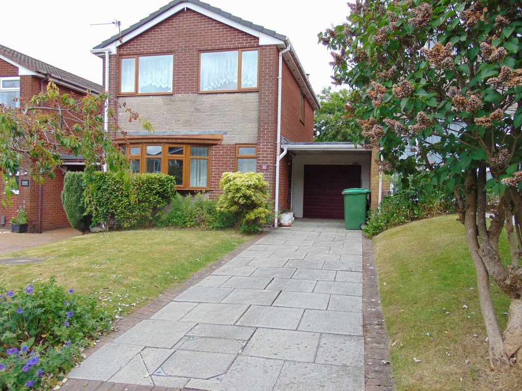 3 bed link detached house for sale in Partridge Way, Chadderton OL9, £