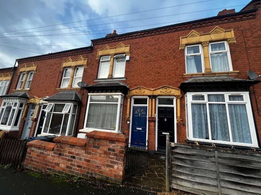 2 bed terraced house to rent in Victoria Road, Harborne, Birmingham B17