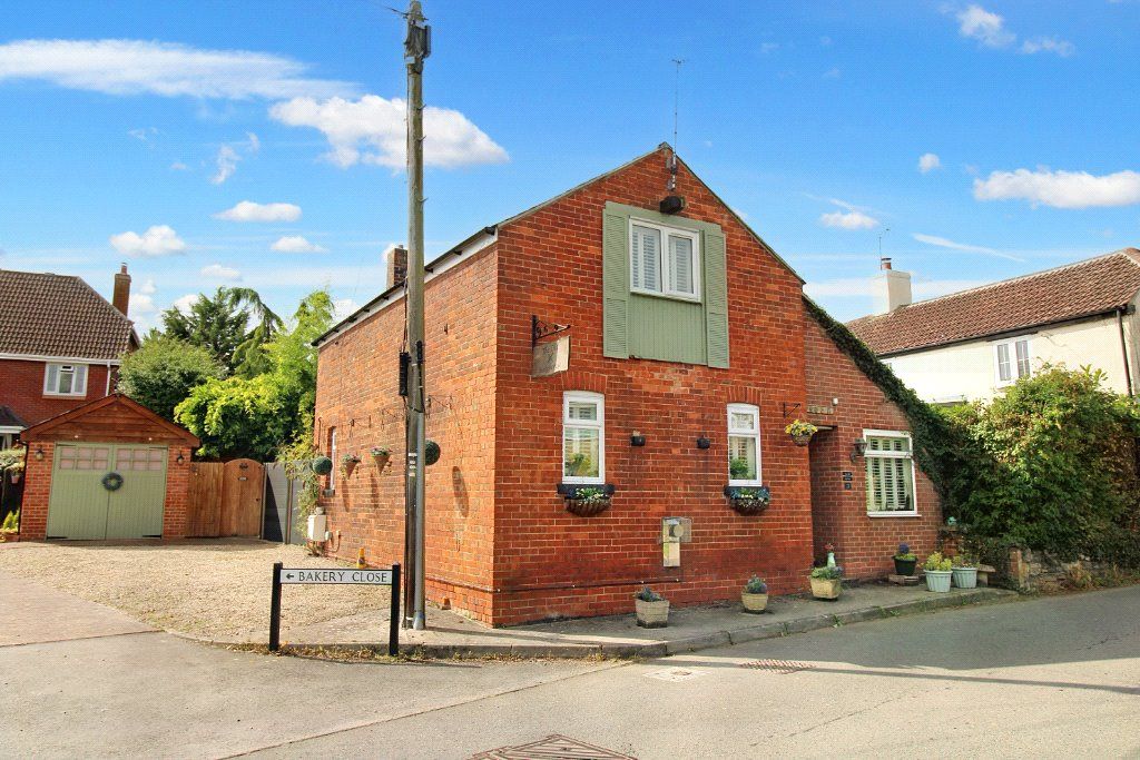 3 bed detached house for sale in The Street, Lydiard Millicent, Swindon