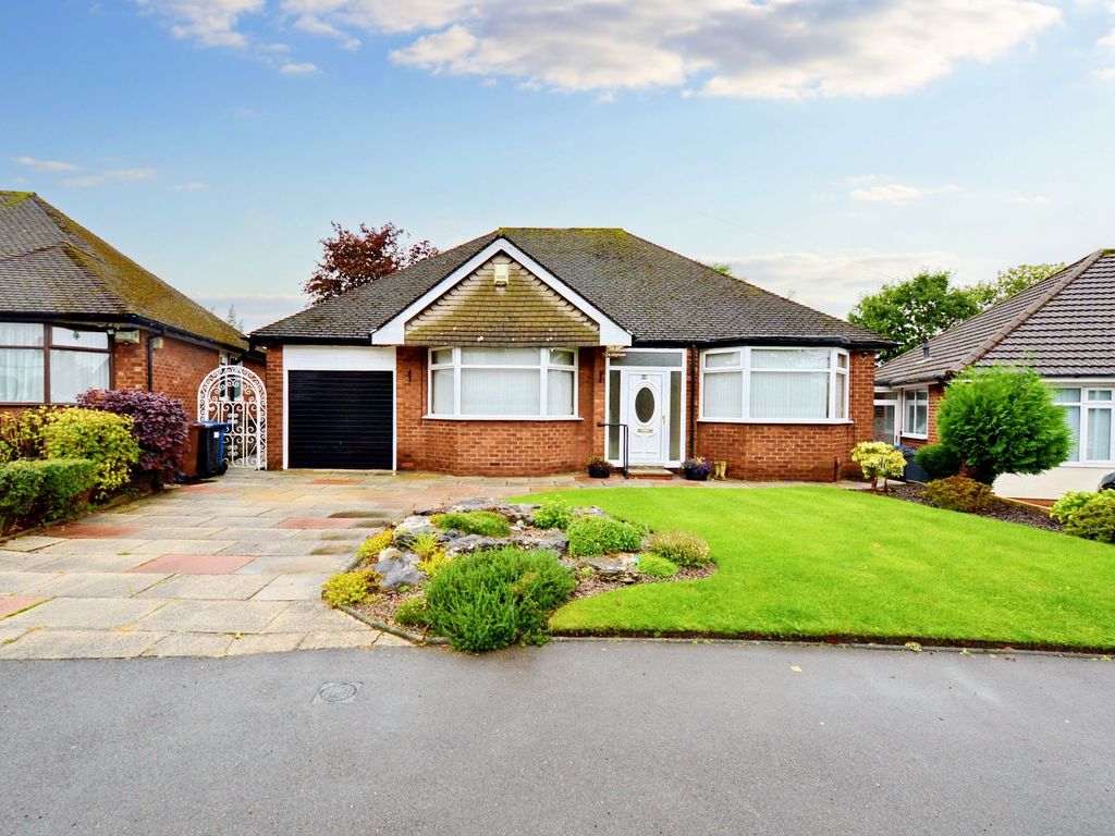 2 bed detached bungalow for sale in Butt Hill Road, Prestwich M25, £